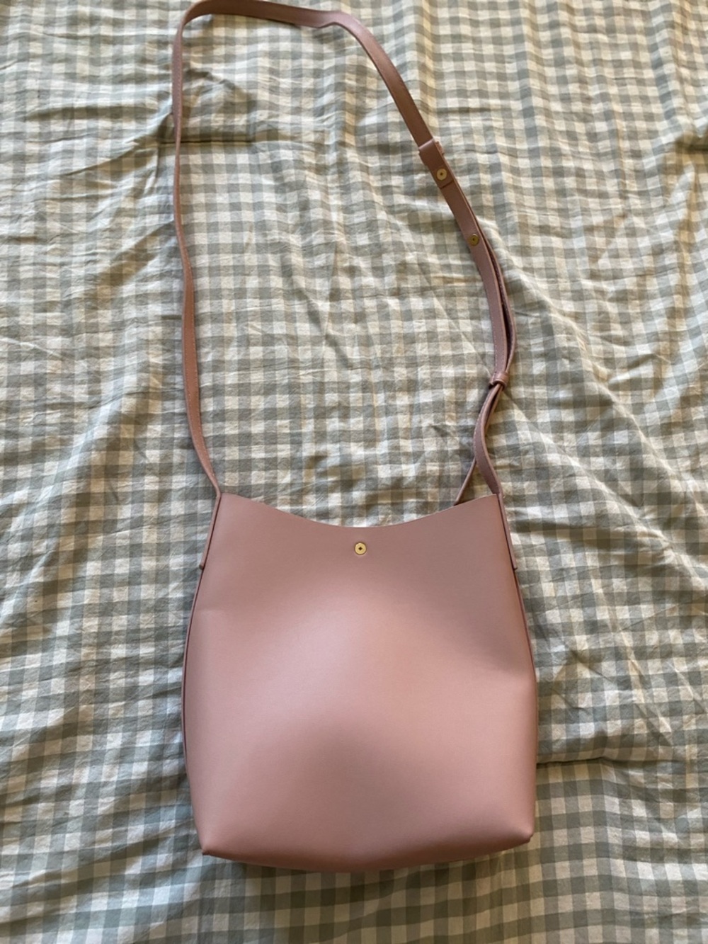 Samara Women’s Blush Pink Vegan Leather Small Crossbody Bag Purse - Picture 9 of 9